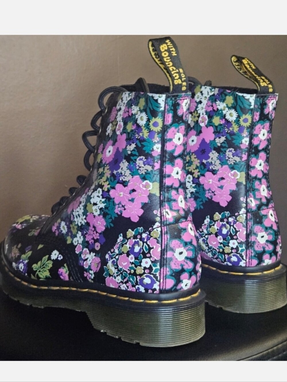 💥SALE💥Dr. Martens 1460 Vintage Floral Leather Lace Up Boots - Picture 6 of 9